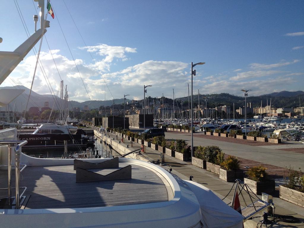 Riviera Boat Resort La Spezia Bagian luar foto